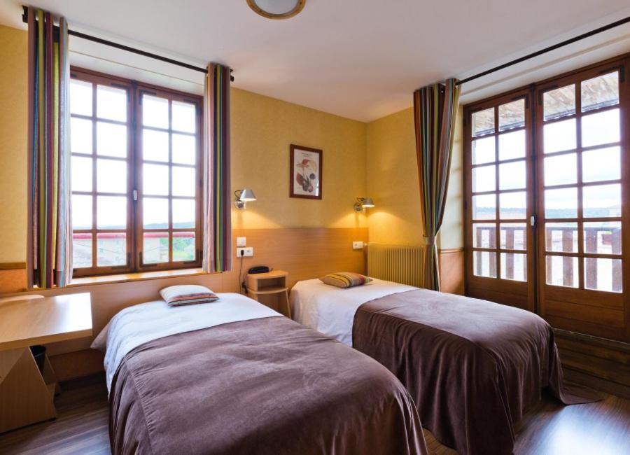 Hotel La Clairiere Chambon-sur-Dolore Bagian luar foto